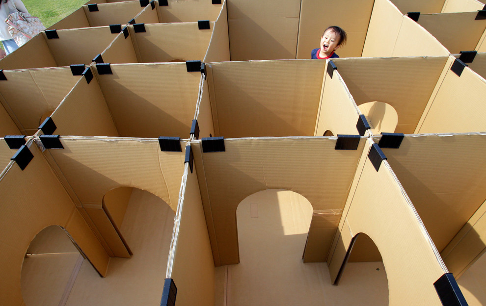 Box Fort Maze